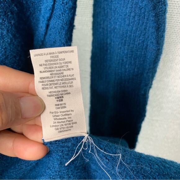 Free People teal cowl neck strawberry fields sweater‎ size medium - Picture 6 of 7